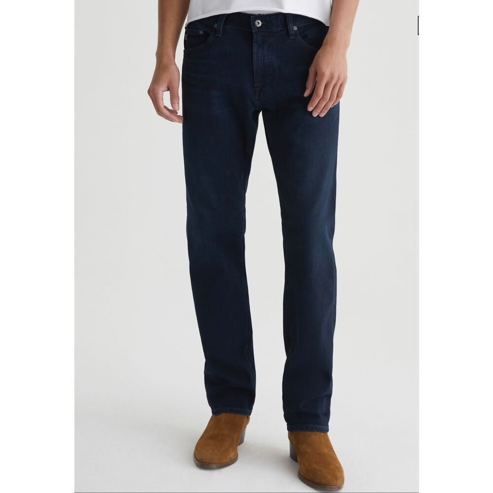 AG the Graduate tailored leg dark wash jeans size 32x32